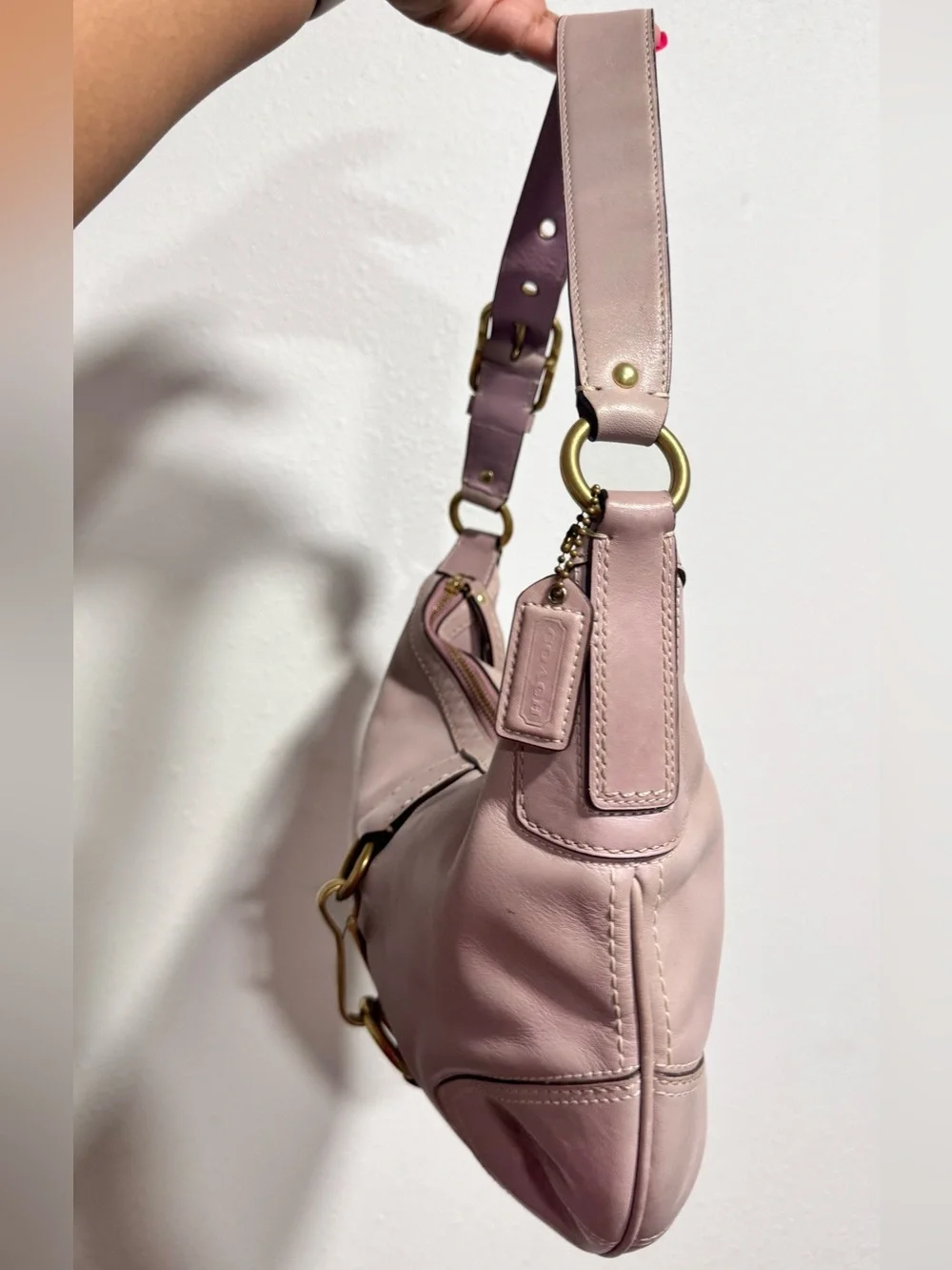 Coach Lilac Vintage Hampton Leather Hobo with Gold Hardware